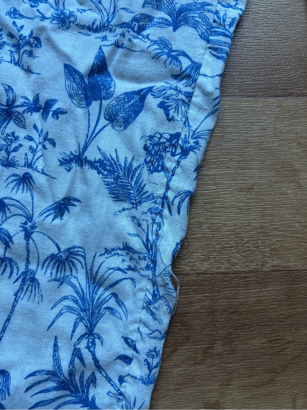 Nicole Miller White & Blue Floral Ankle Joggers - Picture 9 of 13